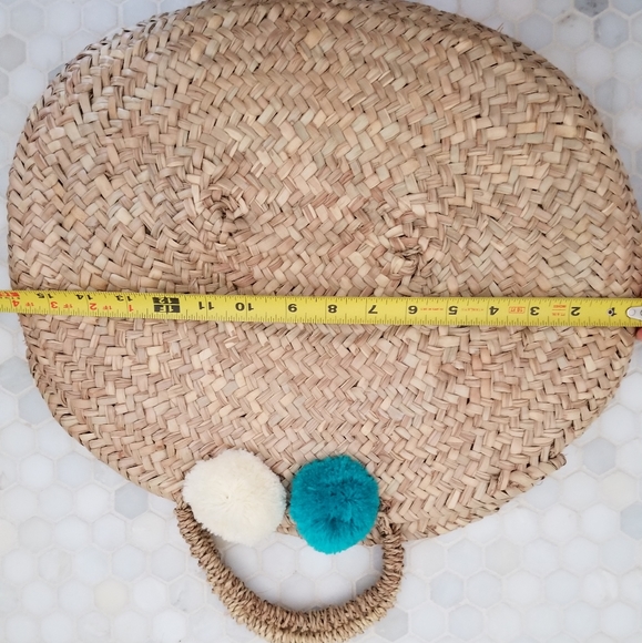 Morrocan Rattan Handbag - Picture 3 of 4